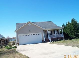 30 Daylon Dr, Selma, NC 27576