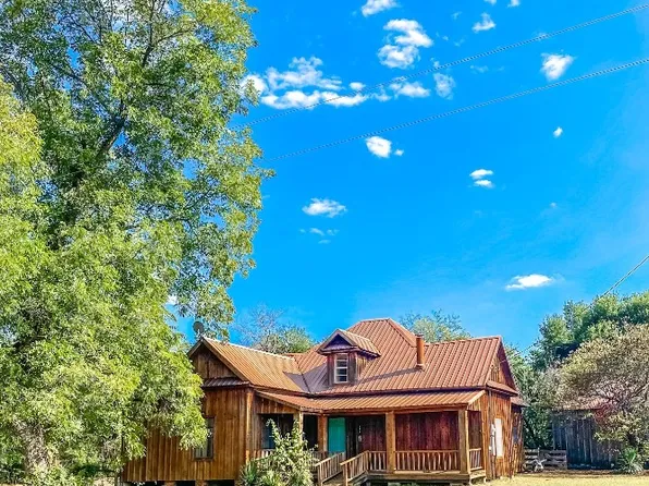 189 Main St, Streetman, TX 75859