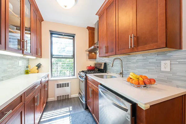 Sold by Ben Bay Realty Co. of Bay Ridge | media 11