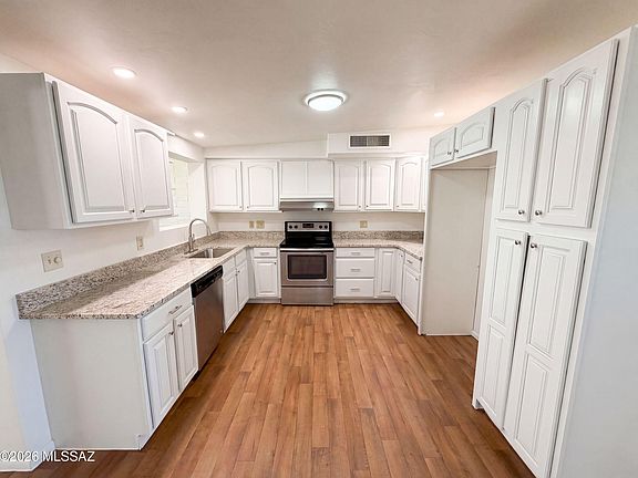 2nd image of 1525 S Renee Pl