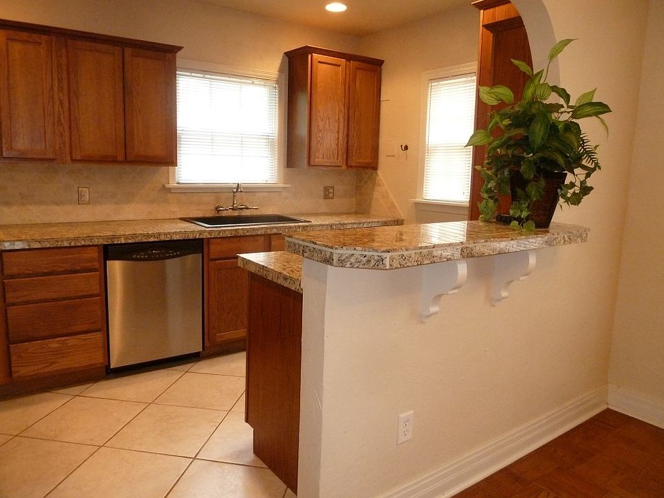 2808 NW 24th St Duplex 2808 NW 24th St Oklahoma City OK Zillow