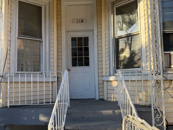 1114 5th St #2R, North Bergen, NJ 07047