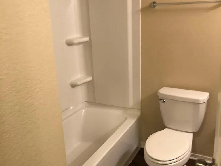 4005 Willow Pointe Dr — Photo 5