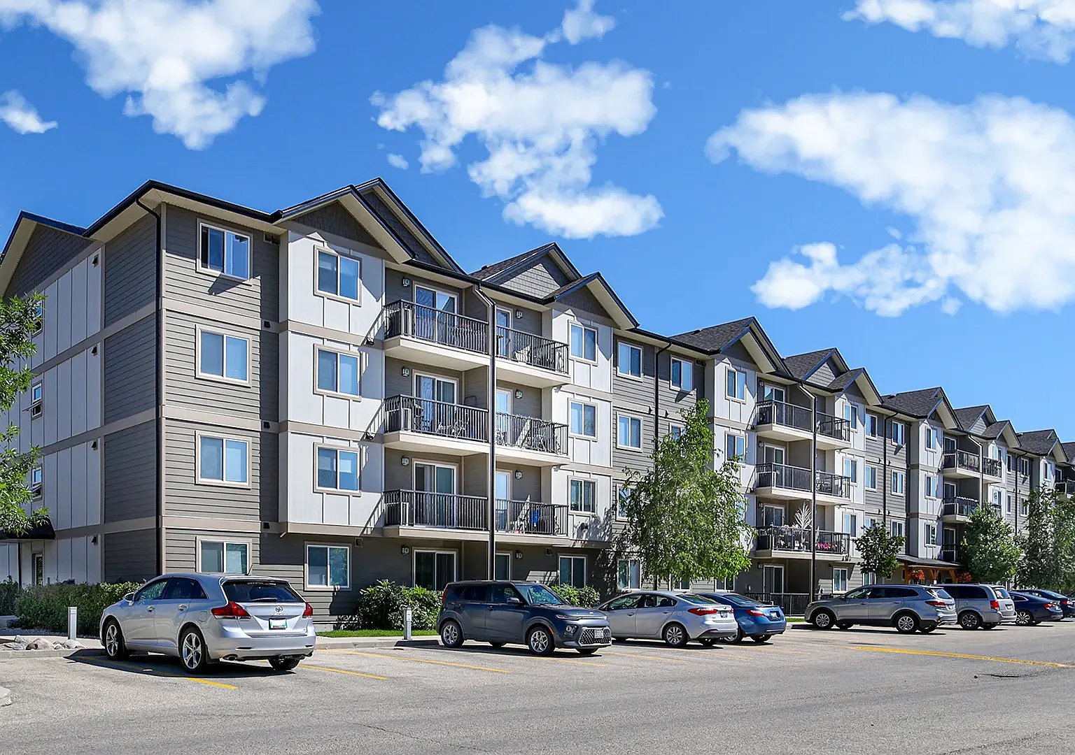 Edgewood Place — Photo 1