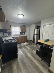 10904 Cambridge Ave, Kansas City, MO, 64134