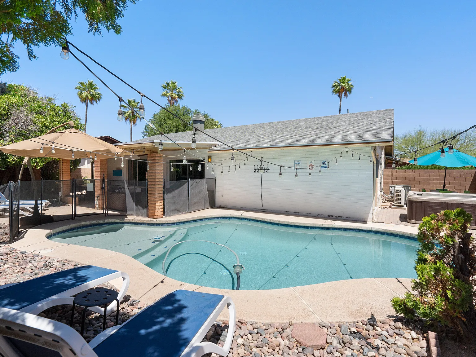 4 bed, 1937 sqft, $3,750 — Photo 3
