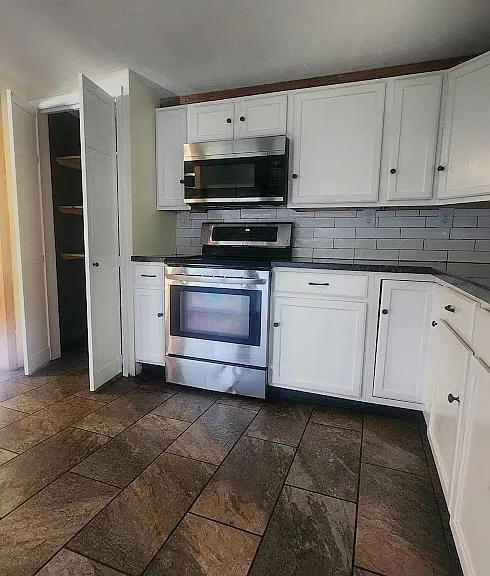 1015 Mount Olive Rd — Photo 2