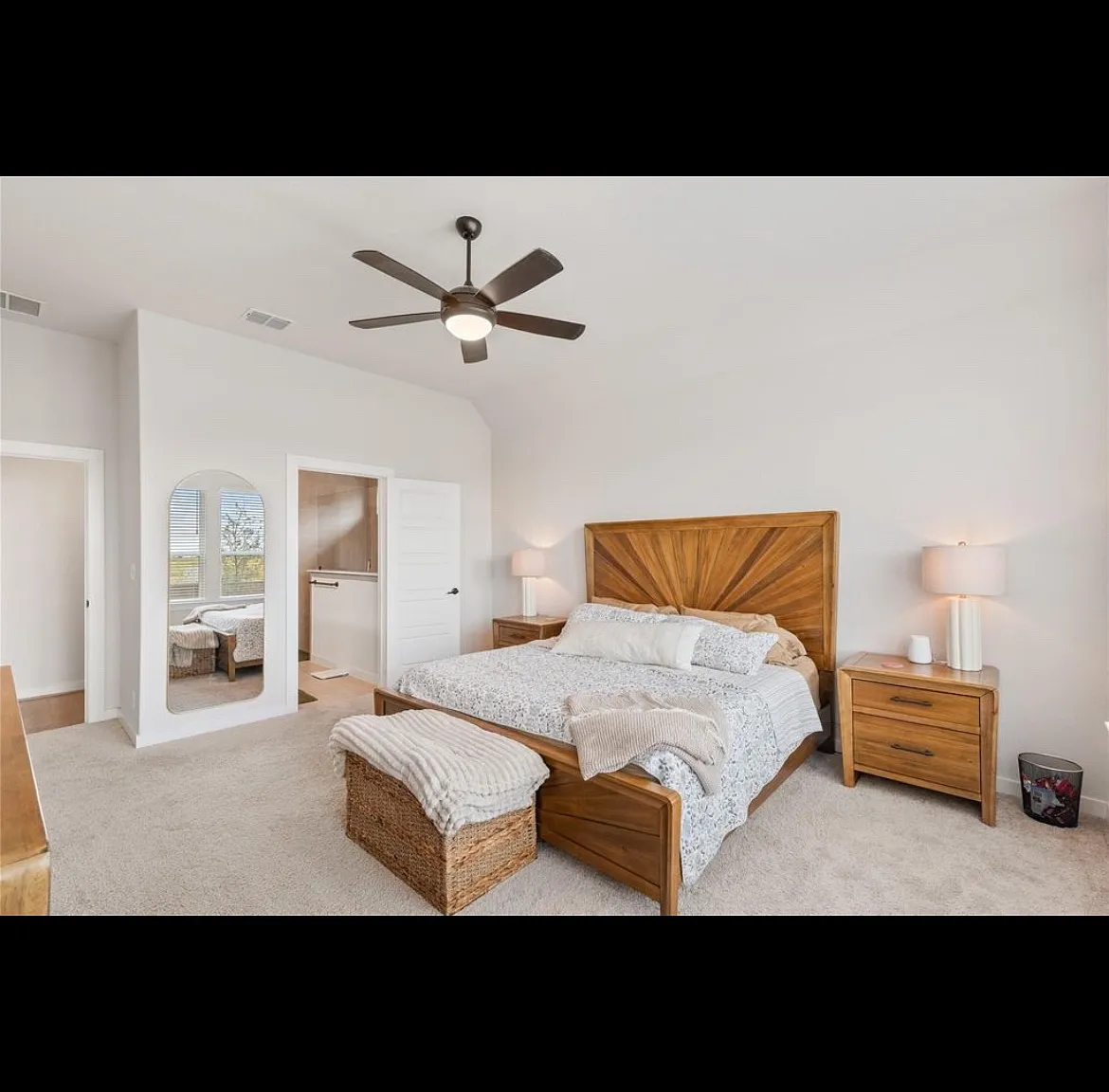 3 bed, 1970 sqft, $2,400 — Photo 3