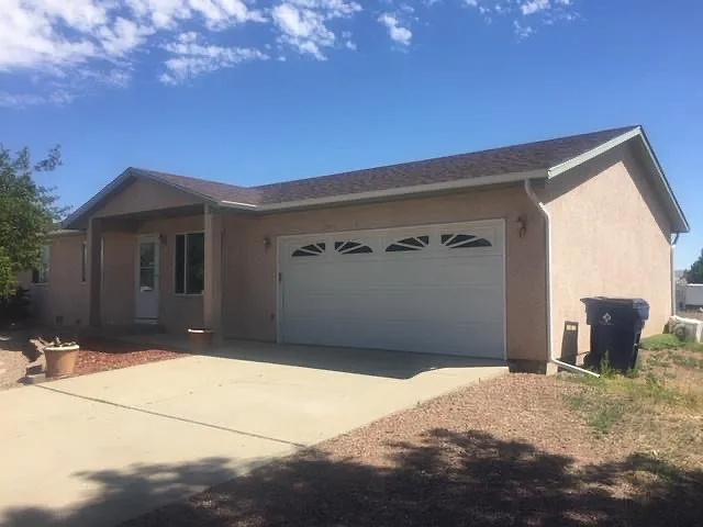 662 S Cameo Ct — Photo 3