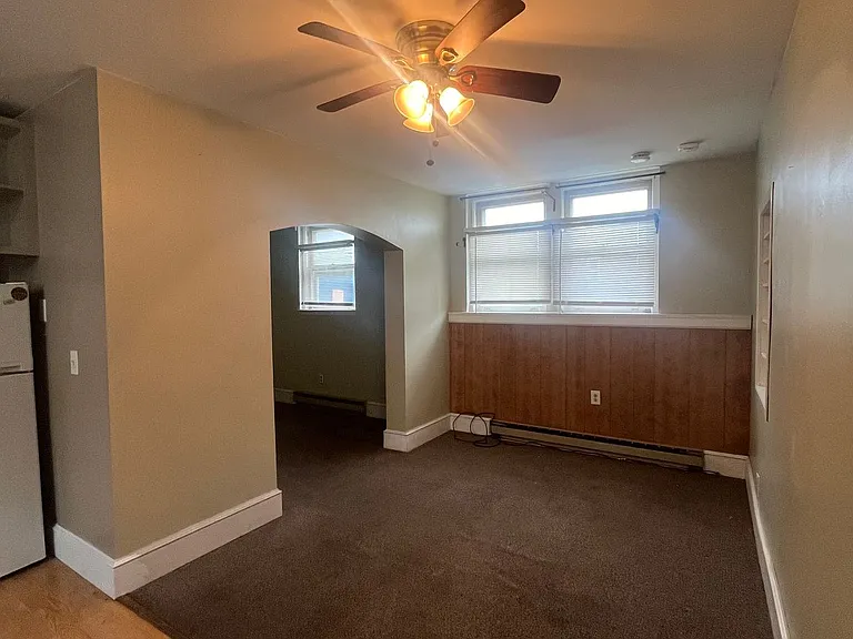 134 College Ave #R — Photo 3