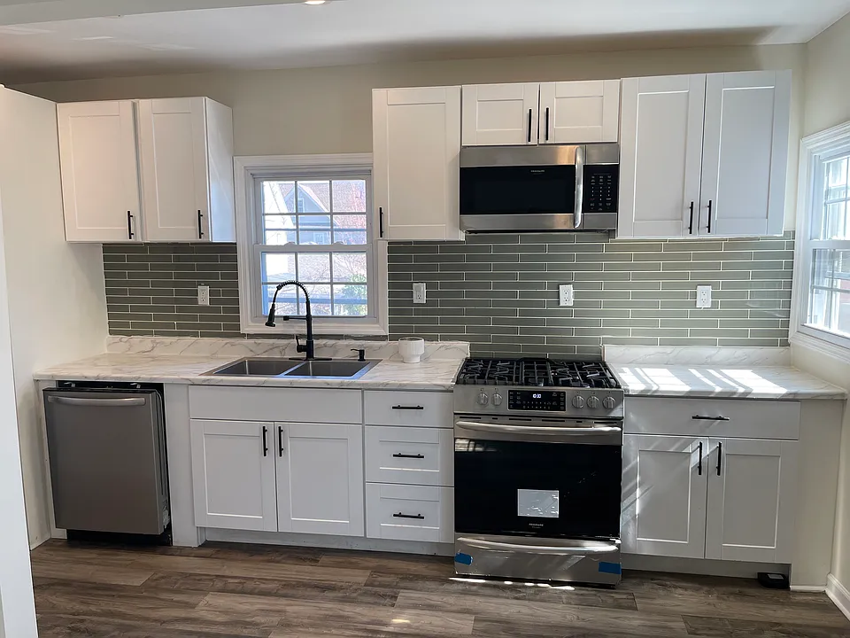 44 Fairview Ave #2