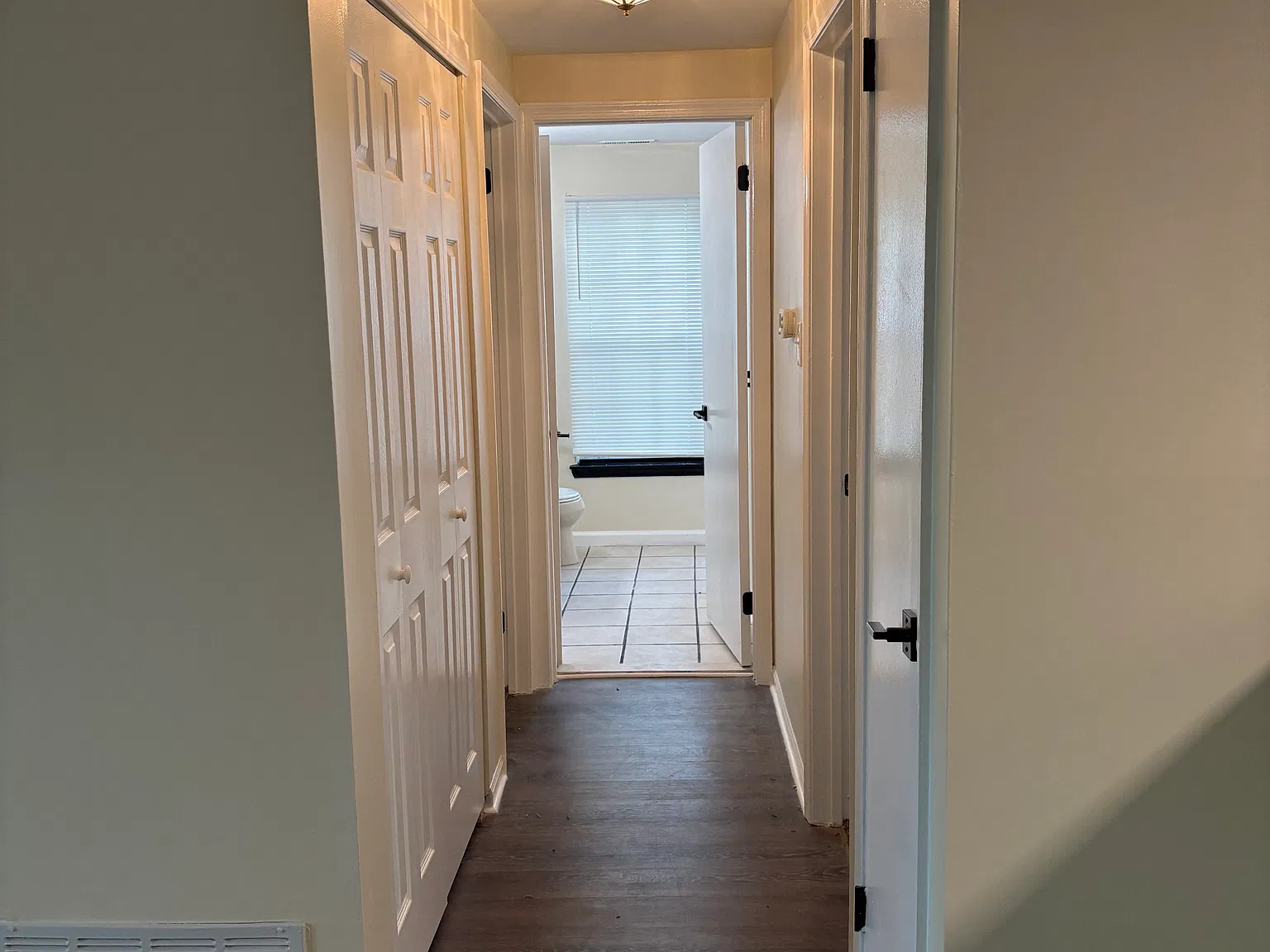 2 bed, 774 sqft, $1,900 — Photo 2