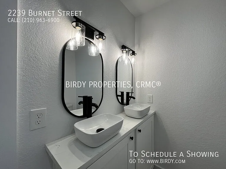2239 Burnet St — Photo 17