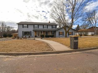 3805 S Birchwood Ave, Sioux Falls, SD 57103