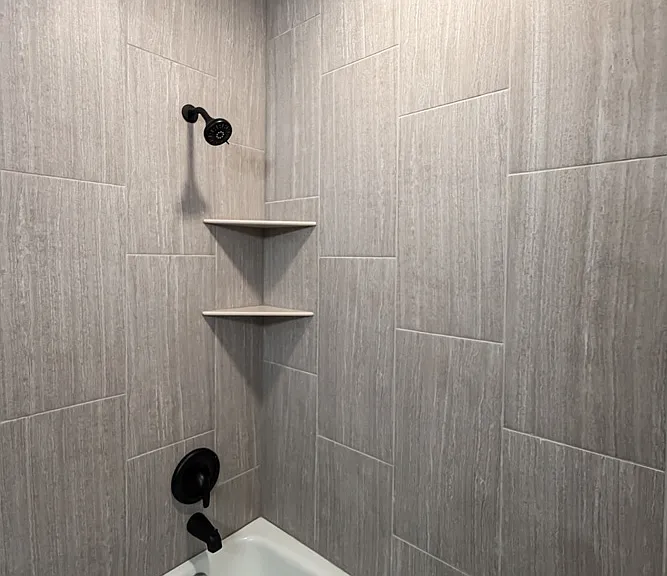 Full Bathroom in Upper Level Hallway Area