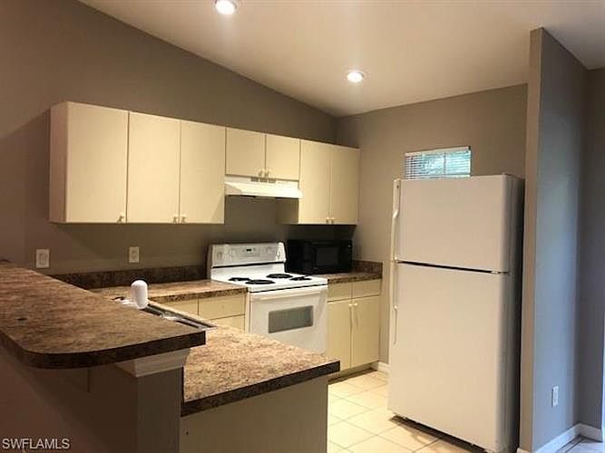 1st image of 4537/4539 30th St SW