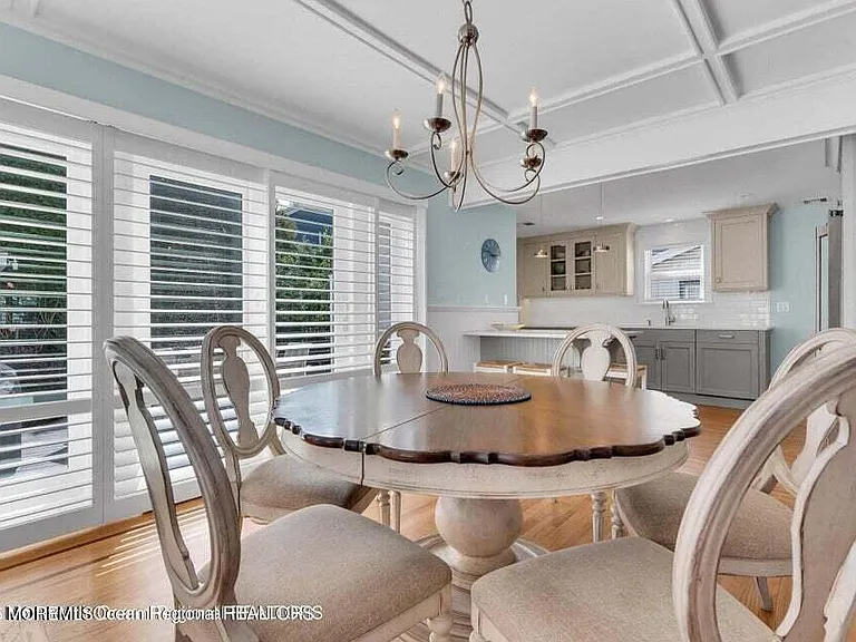 321 14th Ave — Photo 10