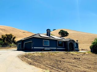 835 Foothill Rd, Hollister, CA 95023