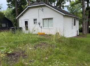 10171 Skeman Rd, Brighton, MI 48114