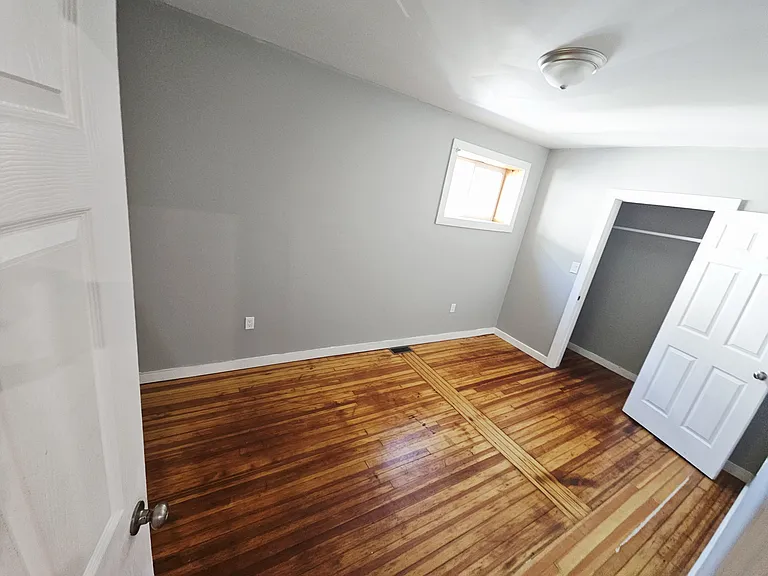 193 Livingston Ave — Photo 4