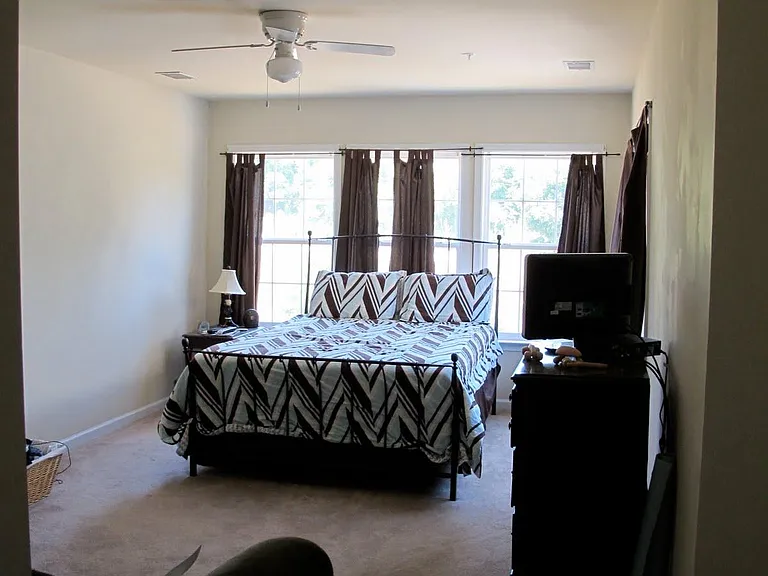 943 Monet Dr — Photo 15