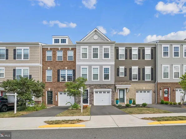 10721 Shadewell Spring Way, Manassas, VA 20112