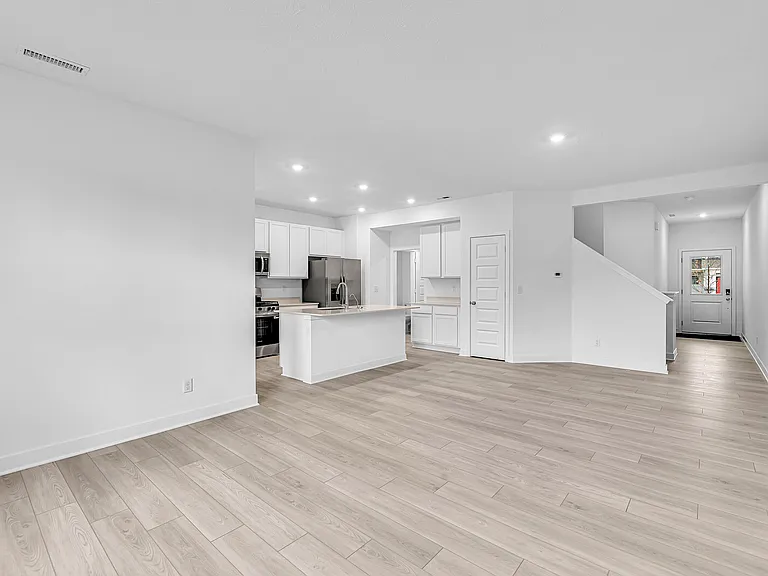 433 Monarch Ln — Photo 7
