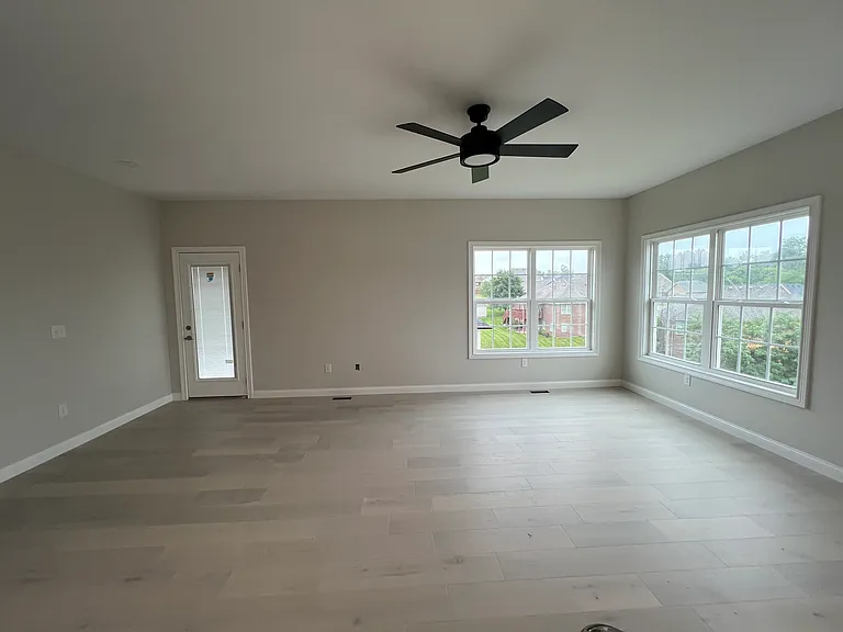 301 Pam Dr — Photo 6