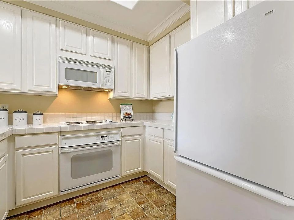 1st image of 144 S 3rd St Unit 608