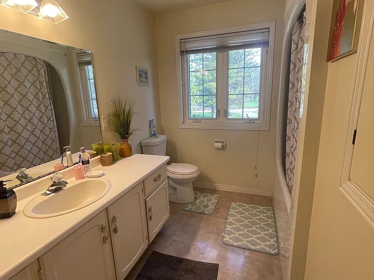 162 Bayshore Dr — Photo 29
