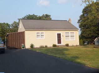 4041 Oliver St, Coopersburg, PA 18036