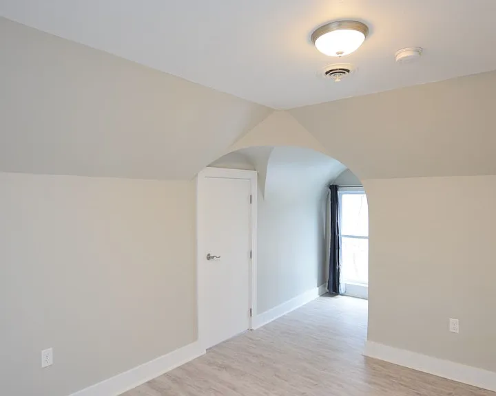 1002 N Aurora St — Photo 67