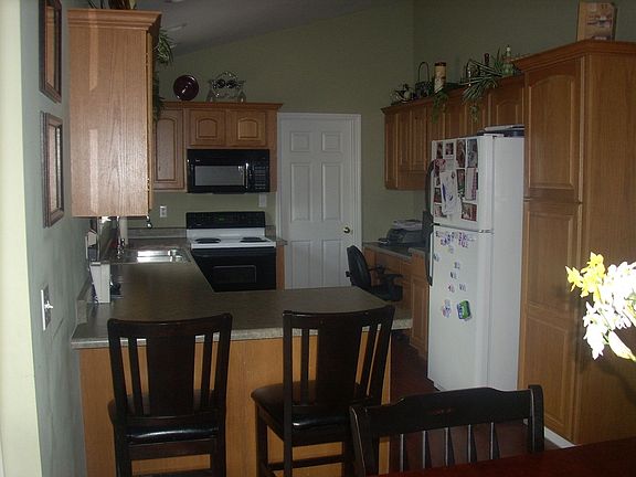 3rd image of 14 Brittany Dail Dr