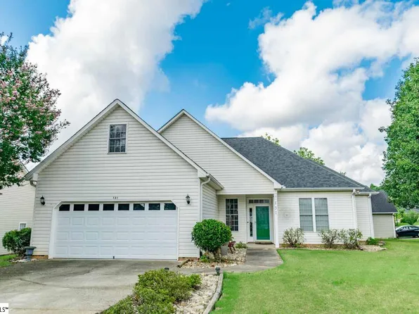 131 Lauren Wood Cir, Taylors, SC 29687