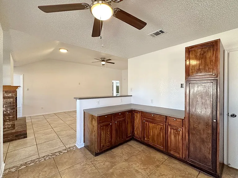 3004 Sundown Ln — Photo 10