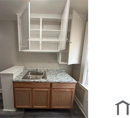 4th image of 11255 Charlemagne St #5