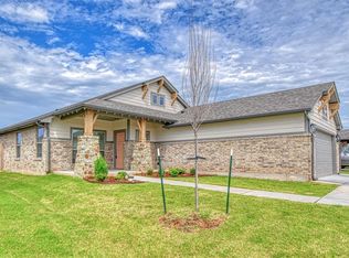 627 Ozark Ln, Norman, OK 73069