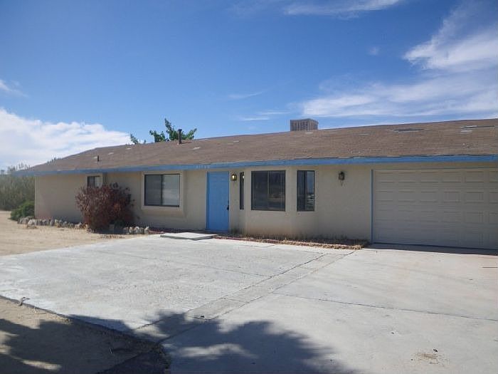 1st image of 72748 Sunnyslope Dr