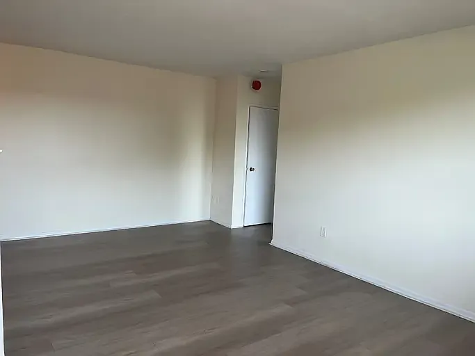 16 Main St #1A — Photo 5