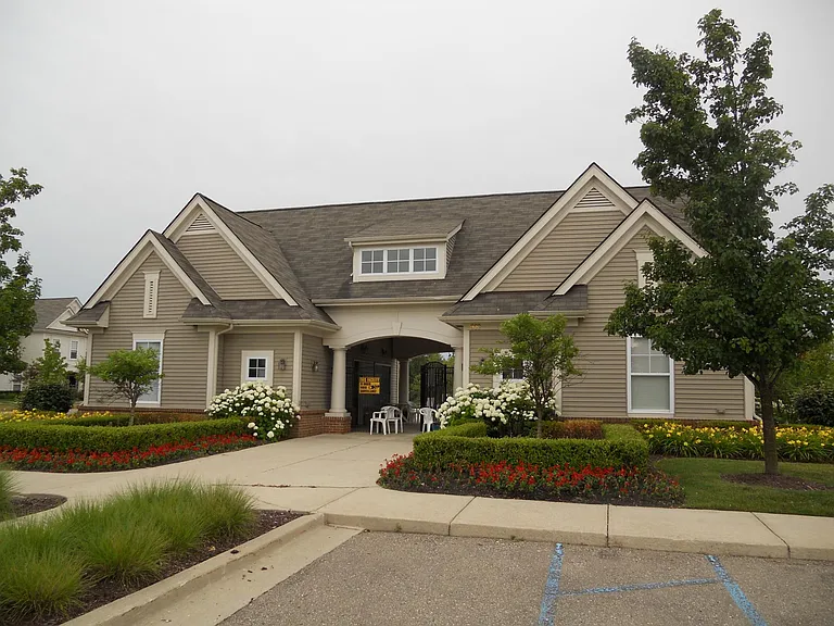 8102 Addington Dr #TOWNHOUSE — Photo 17