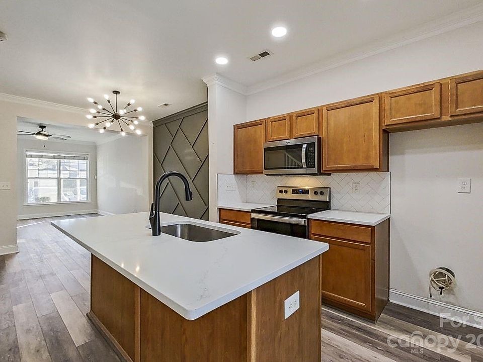 431 Hurston Cres, Charlotte, NC 28208 Zillow