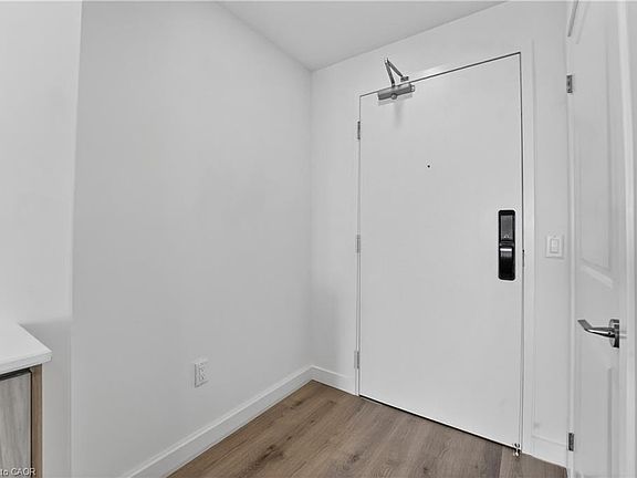 3rd image of 461 Green Rd #901
