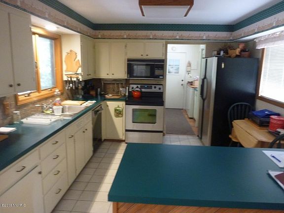 4th image of 11496 76th St