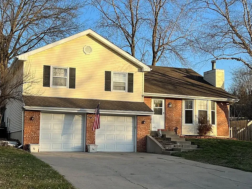 3532 Remington Ln