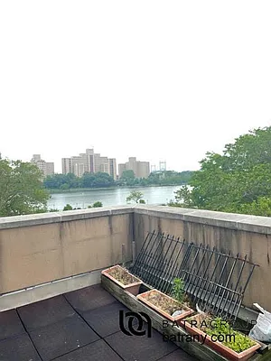 Rented by Batra Group Inc | media 2