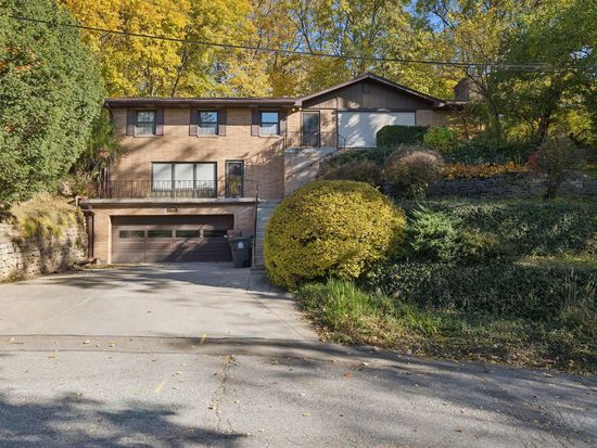 803 Oak Park Rd, Council Bluffs, IA 51503