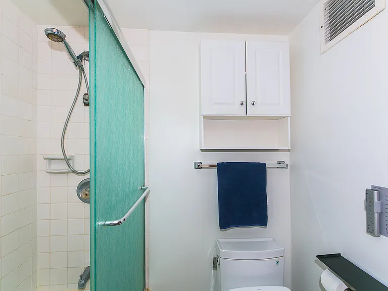 500 University Ave #311 — Photo 17