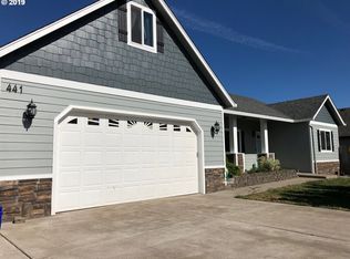 441 S 47th St, Springfield, OR 97478