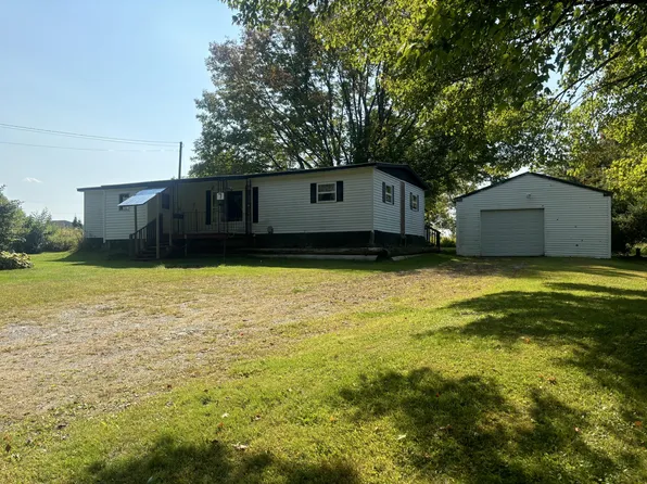7 Nyes Corner Drive, Fairfield, ME 04937