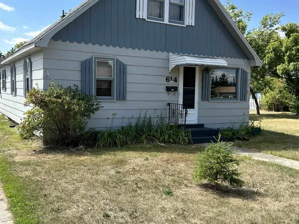 614 2nd St W, Park Rapids, MN 56470